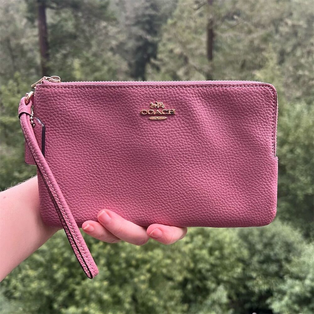 COACH Double Zip Phone Wristlet Wallet Pink Pebbled Leather w Gold Hardware